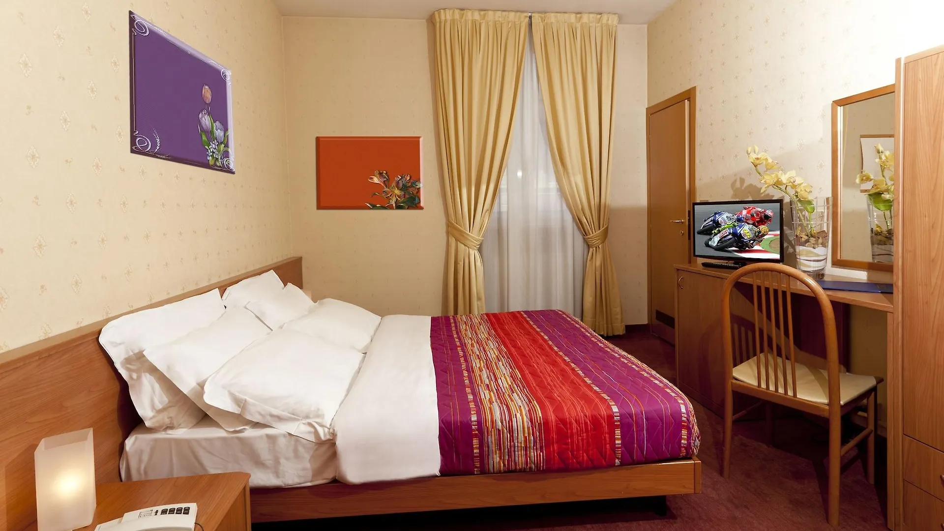 Hotel Donatello Bolonha
