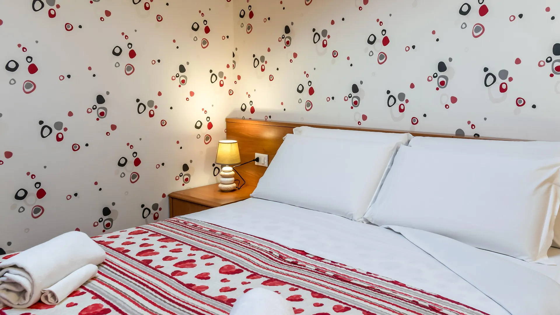 Hotel Donatello Bolonha 3*,