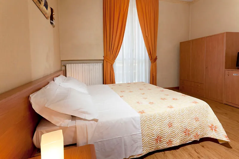 Hotel Donatello Bolonha
