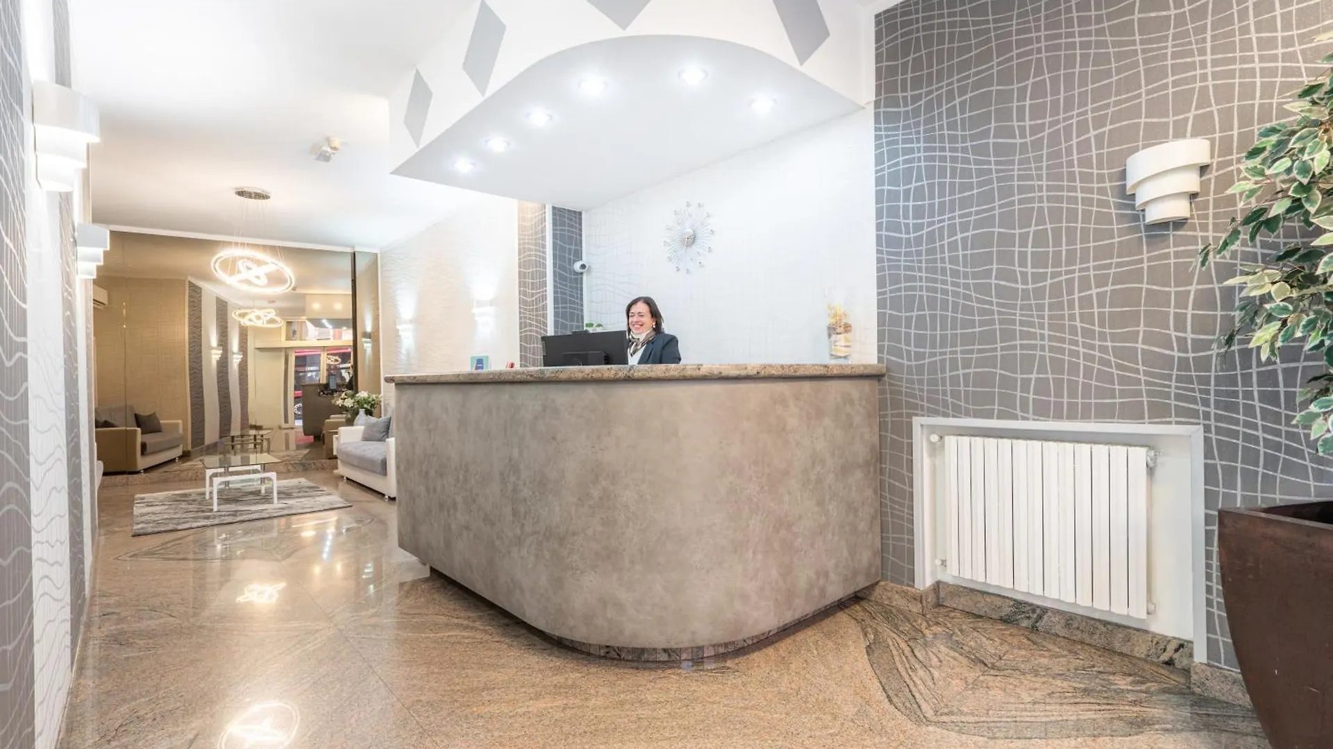 Hotel Donatello Bolonia