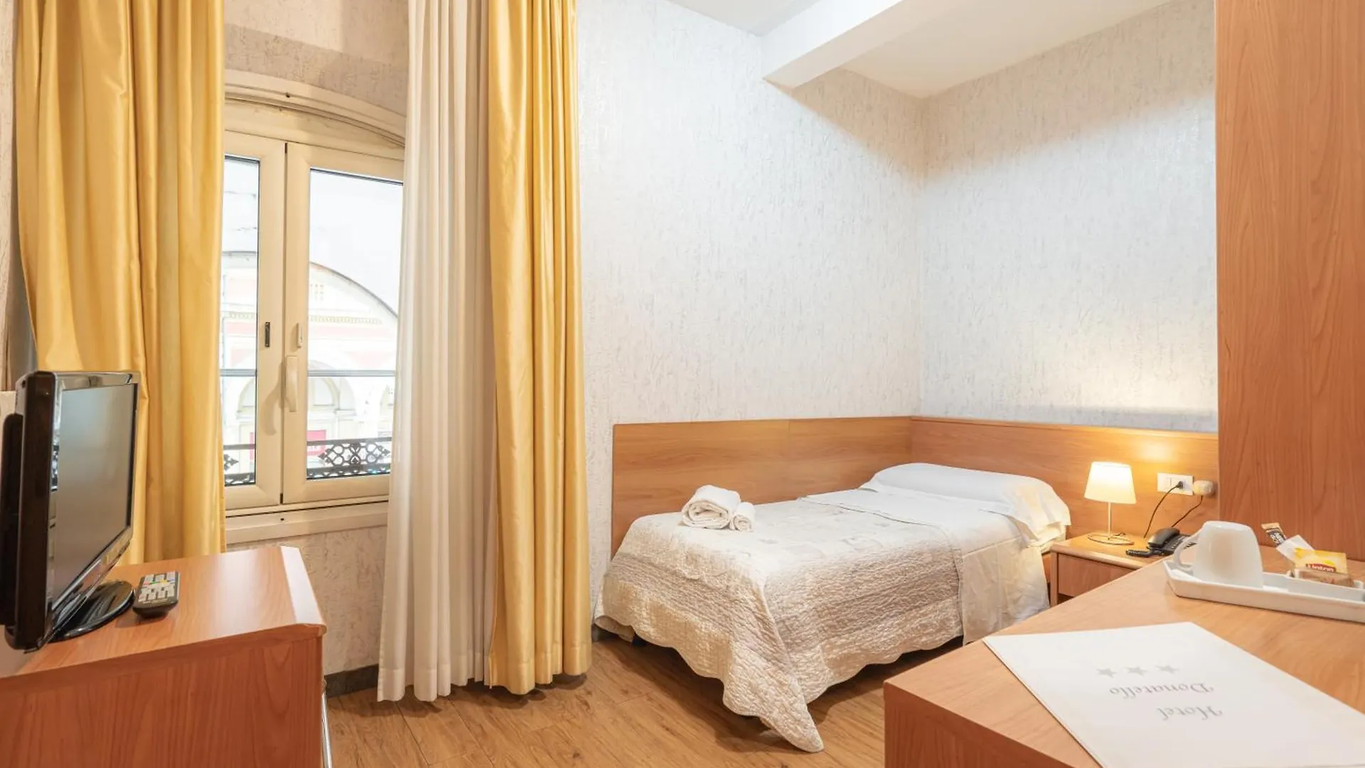 Hotel Donatello Bolonia 3*,  Włochy