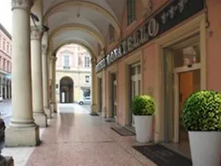 Hotel Donatello Bolonia